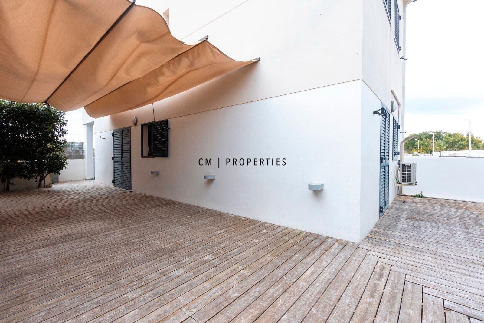 2 bedroom Townhouse for rent in Sagunto / Sagunt with pool garage - € 1,800 (Ref: 9564055)