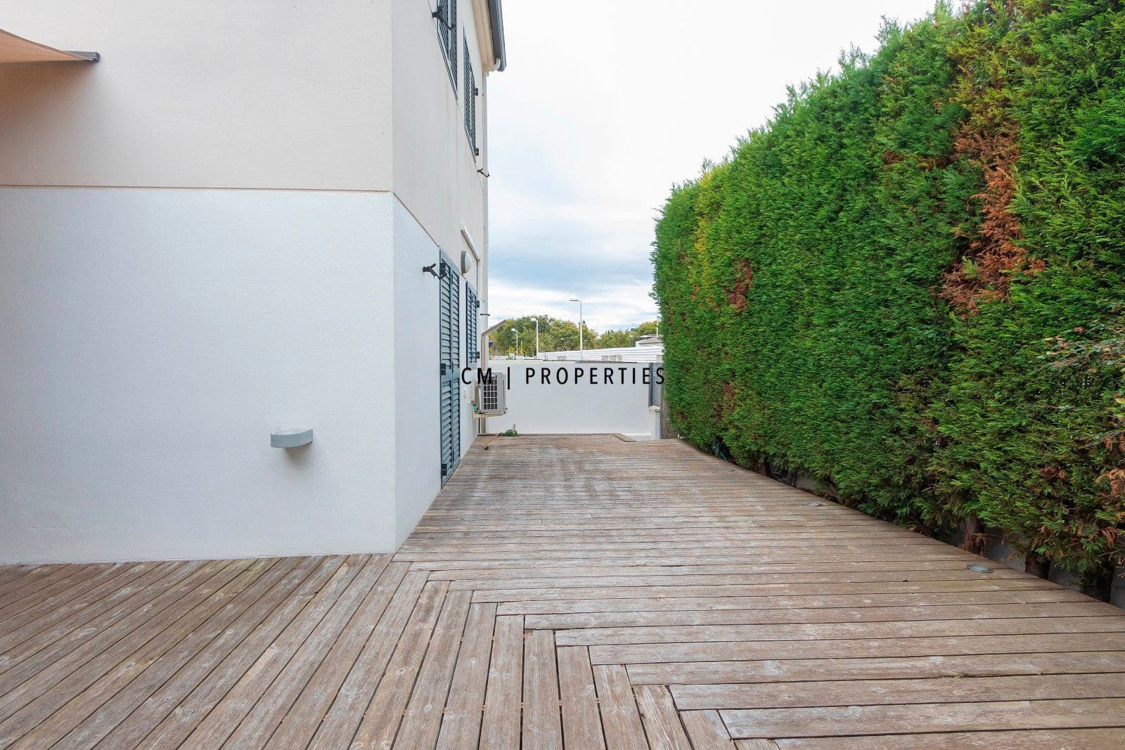 2 bedroom Townhouse for rent in Sagunto / Sagunt with pool garage - € 1,800 (Ref: 9564055)