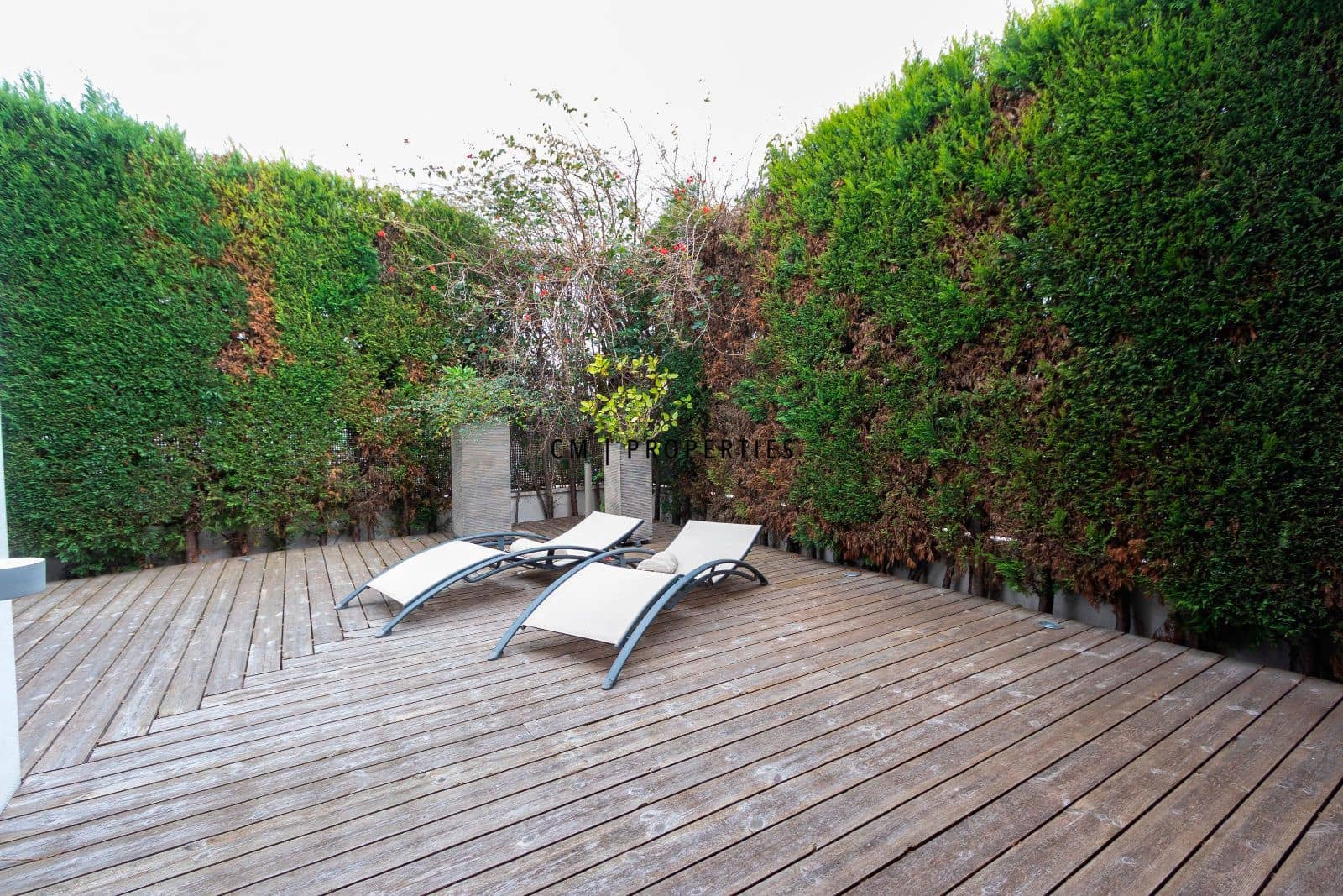 2 bedroom Townhouse for rent in Sagunto / Sagunt with pool garage - € 1,800 (Ref: 9564055)