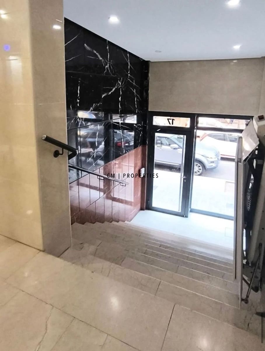 4 bedroom Flat for rent in Valencia city - € 1,400 (Ref: 9566739)