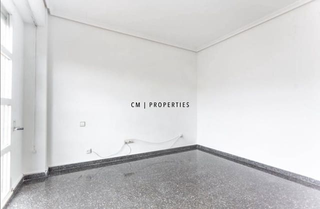 3 soveværelse Lejlighed til leje i Extramurs, Valencia by - € 1.600 (Ref: 9569242)