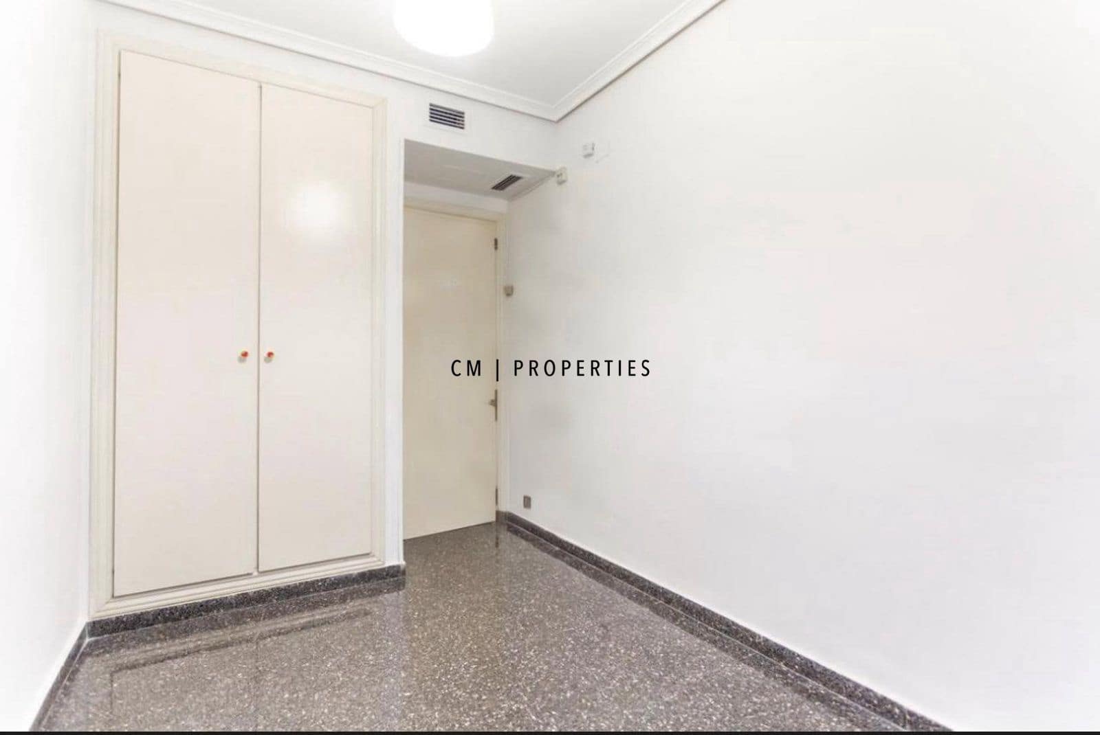 3 soveværelse Lejlighed til leje i Valencia by - € 1.600 (Ref: 9569242)