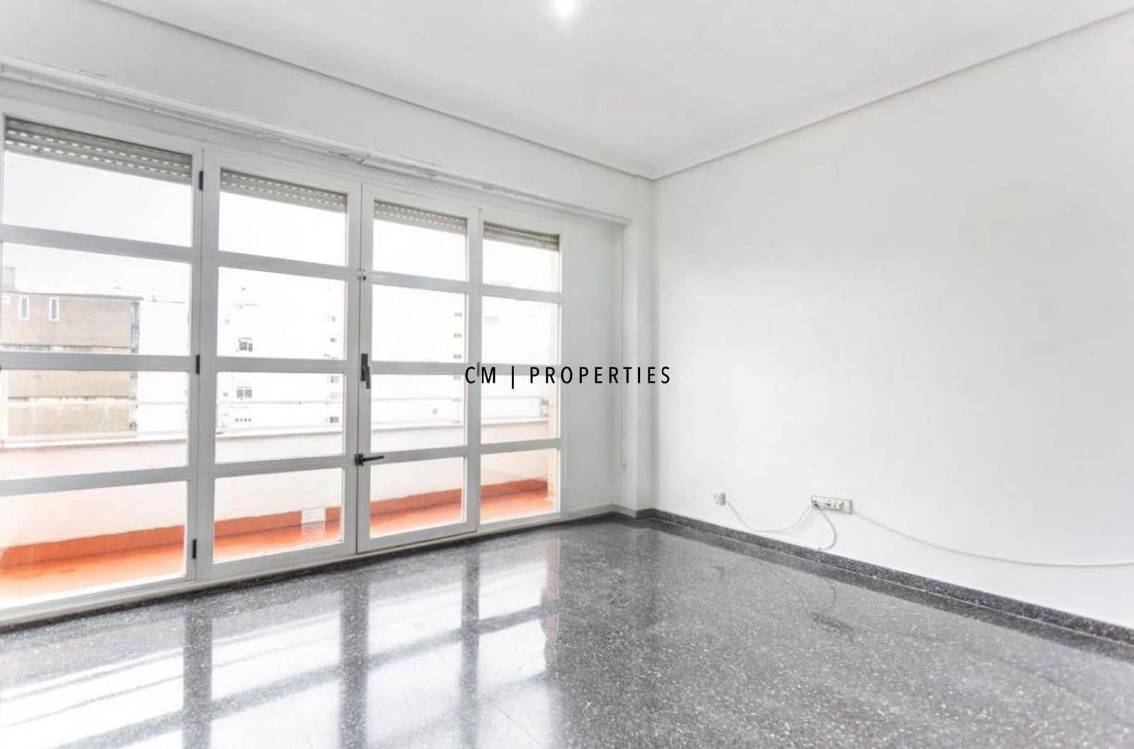 3 soveværelse Lejlighed til leje i Valencia by - € 1.600 (Ref: 9569242)