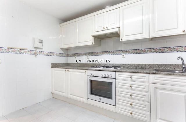 3 soveværelse Lejlighed til leje i Extramurs, Valencia by - € 1.600 (Ref: 9569242)