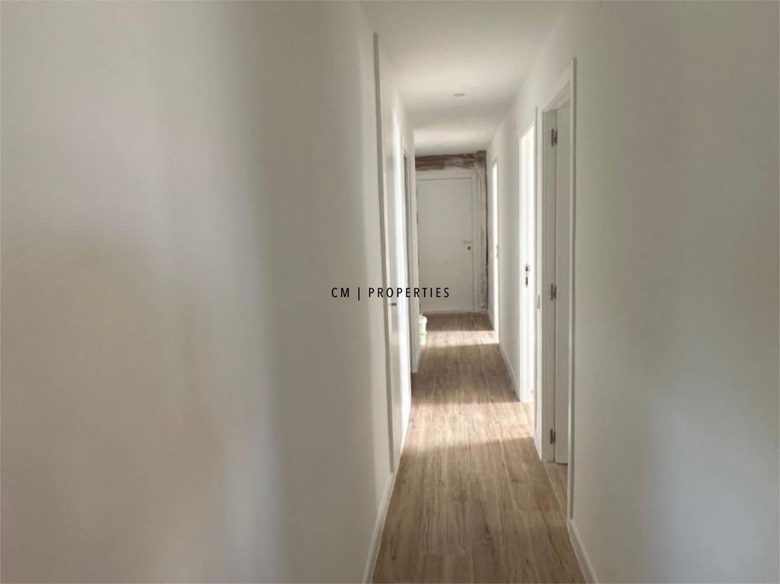 4 makuuhuone Kattohuoneisto vuokrattavana paikassa Moncada - 1 500 € (Ref: 9569243)