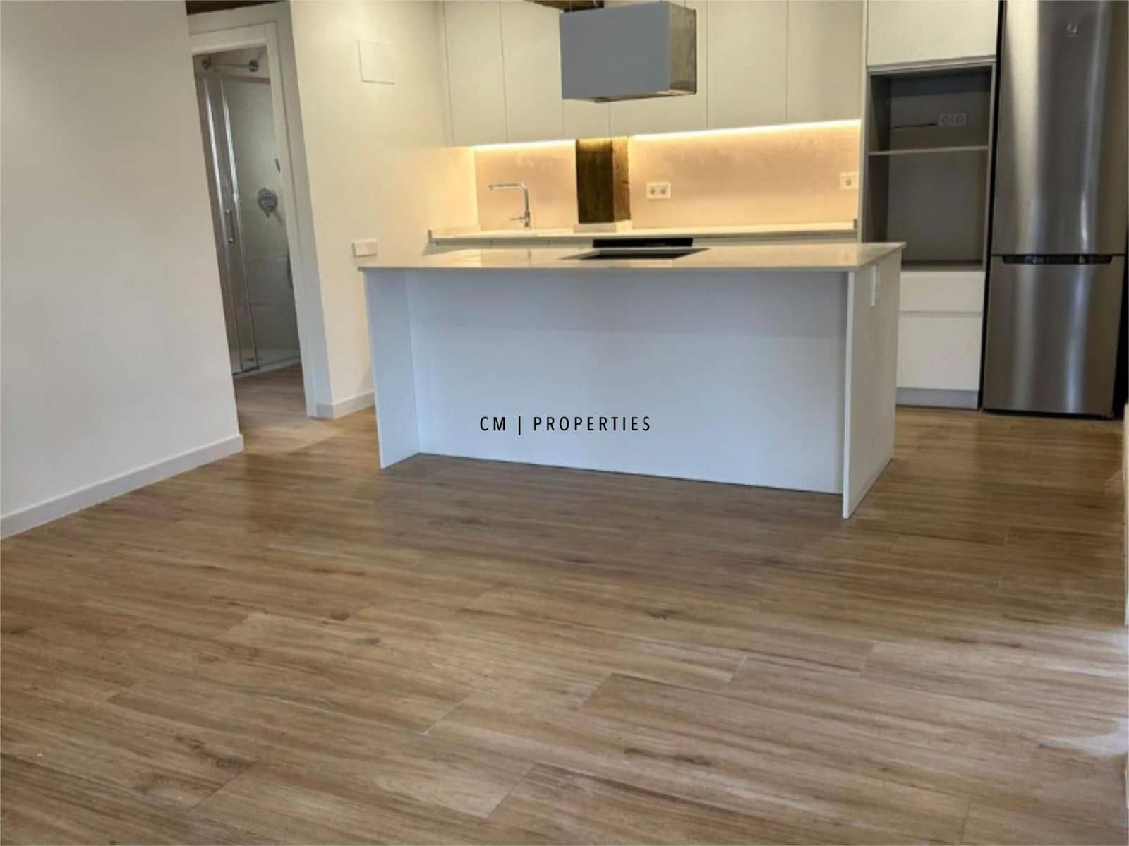 4 makuuhuone Kattohuoneisto vuokrattavana paikassa Moncada - 1 500 € (Ref: 9569243)