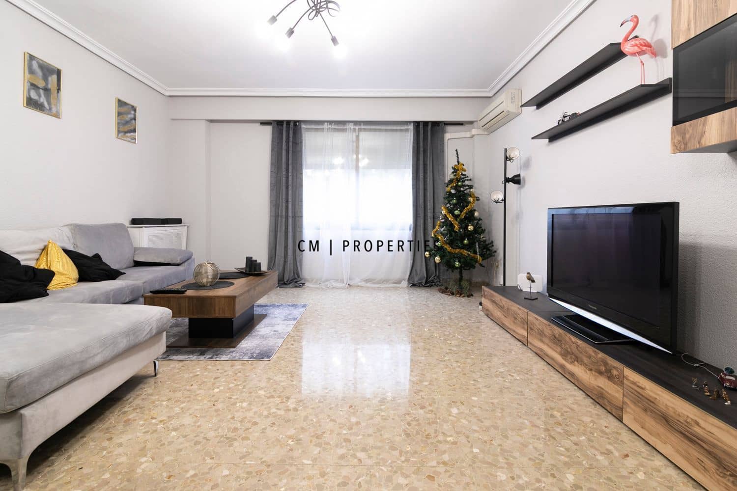 5 sovrum Lägenhet att hyra i Valencia stad med garage - 2 000 € (Ref: 9572226)