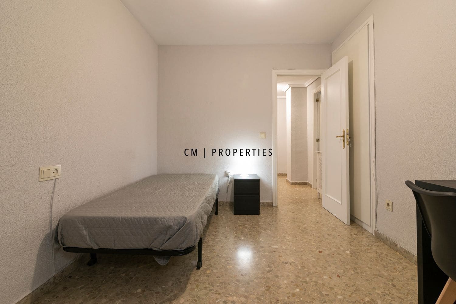 5 sovrum Lägenhet att hyra i Valencia stad med garage - 2 000 € (Ref: 9572226)