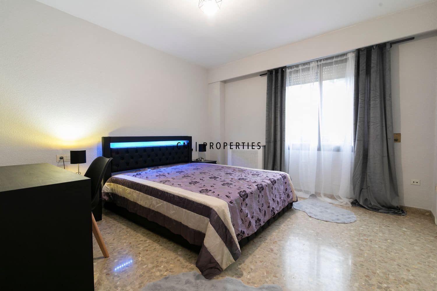 5 sovrum Lägenhet att hyra i Valencia stad med garage - 2 000 € (Ref: 9572226)