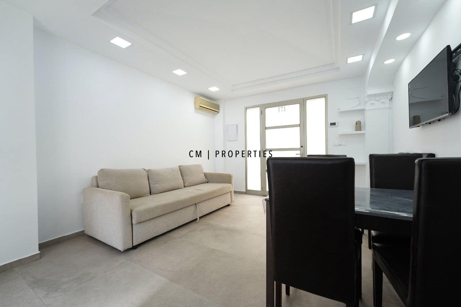 Piso de 3 habitaciones en València ciudad en alquiler - 1.100 € (Ref: 9579159)