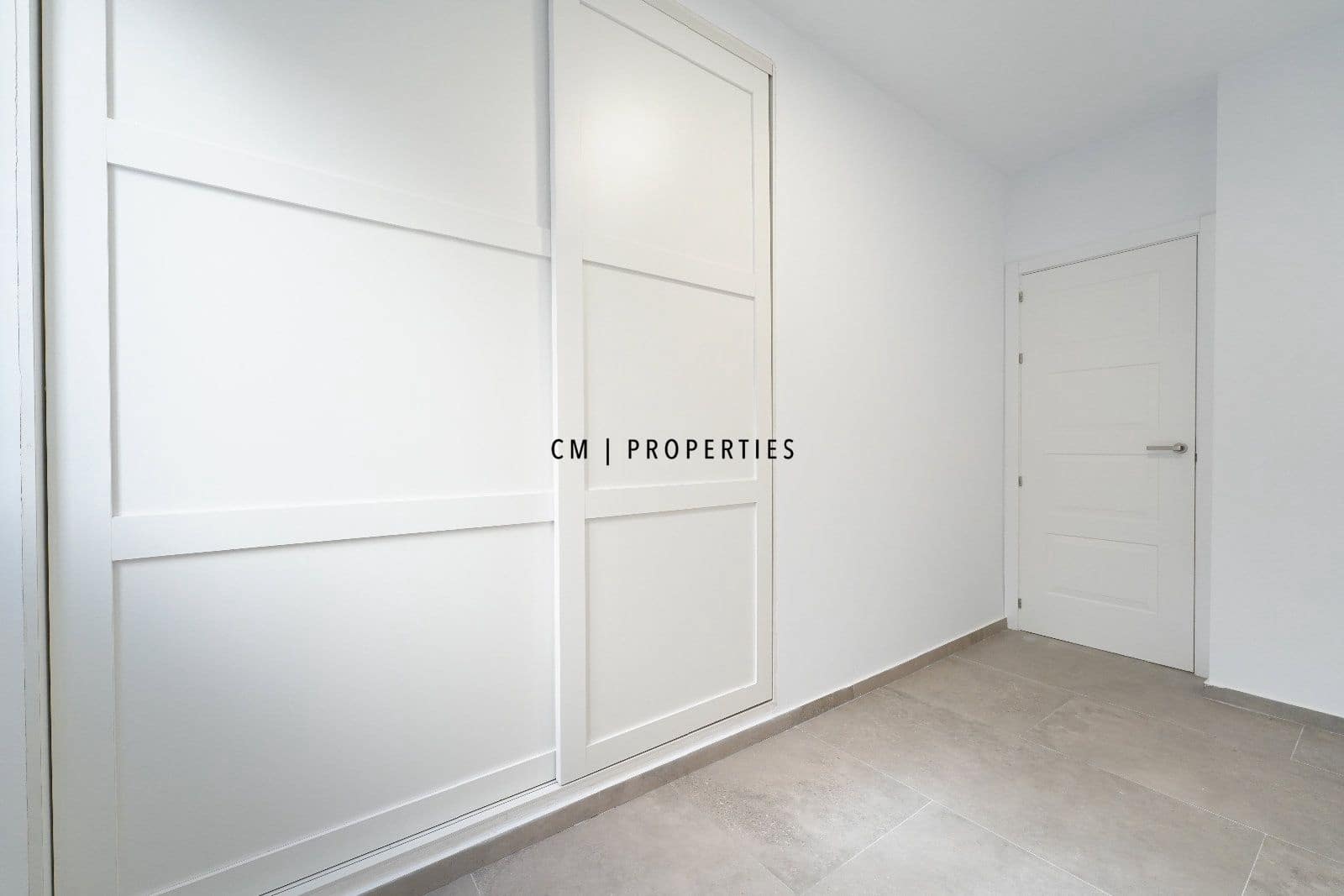 Piso de 3 habitaciones en València ciudad en alquiler - 1.100 € (Ref: 9579159)