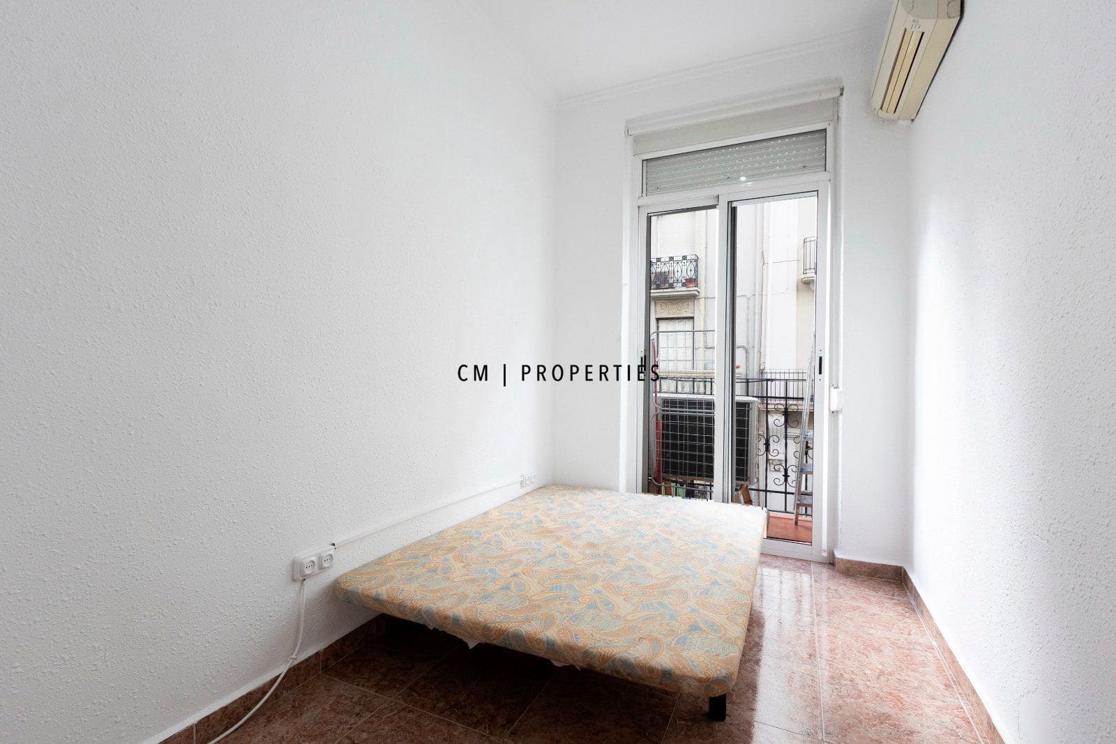 4 sypialnia Mieszkanie do wynajęcia w Miasto Walencja z basenem - 1 600 € (Ref: 9580078)