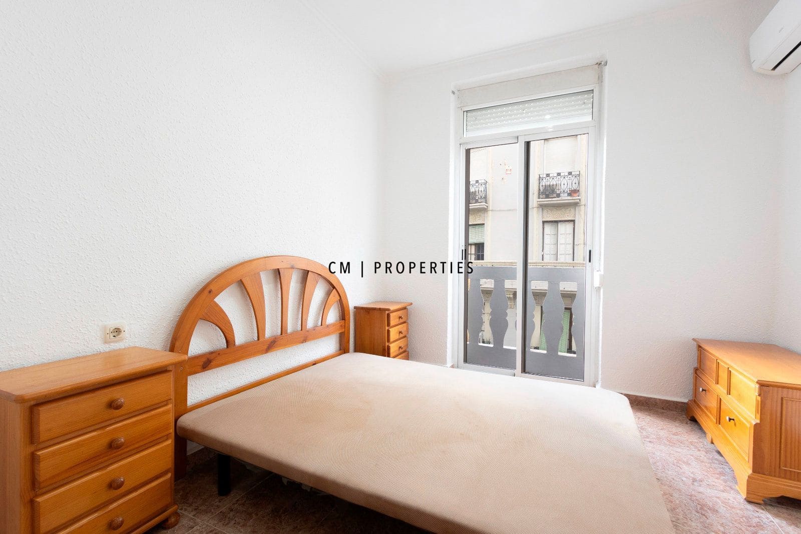 4 sypialnia Mieszkanie do wynajęcia w Miasto Walencja z basenem - 1 600 € (Ref: 9580078)