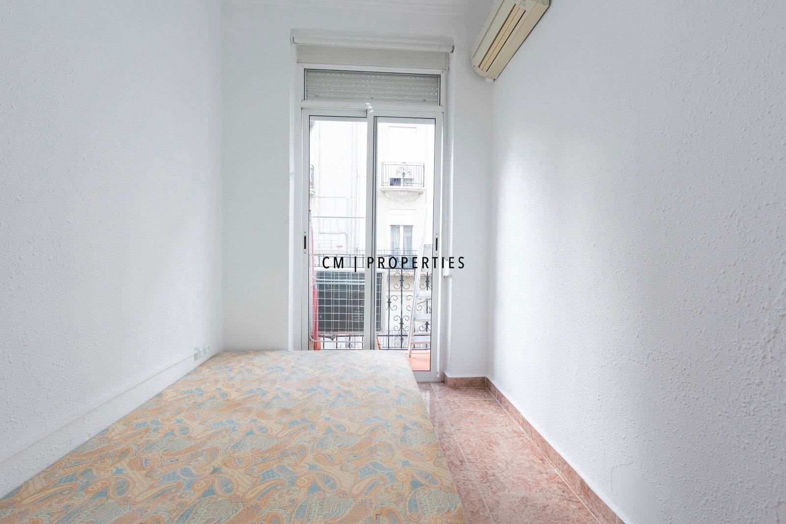 4 sypialnia Mieszkanie do wynajęcia w Miasto Walencja z basenem - 1 600 € (Ref: 9580078)