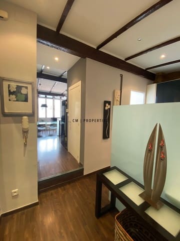 Penthouse à louer à L'Eixample, Valence ville - 1 750 € (Ref: 9580261)