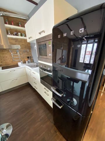 Penthouse à louer à L'Eixample, Valence ville - 1 750 € (Ref: 9580261)