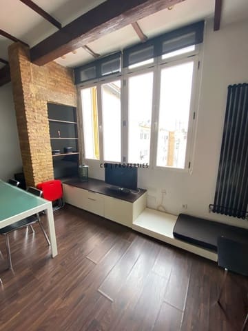 Penthouse à louer à L'Eixample, Valence ville - 1 750 € (Ref: 9580261)