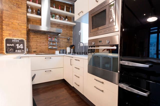 Penthouse til leje i L'Eixample, Valencia by - € 1.750 (Ref: 9580261)