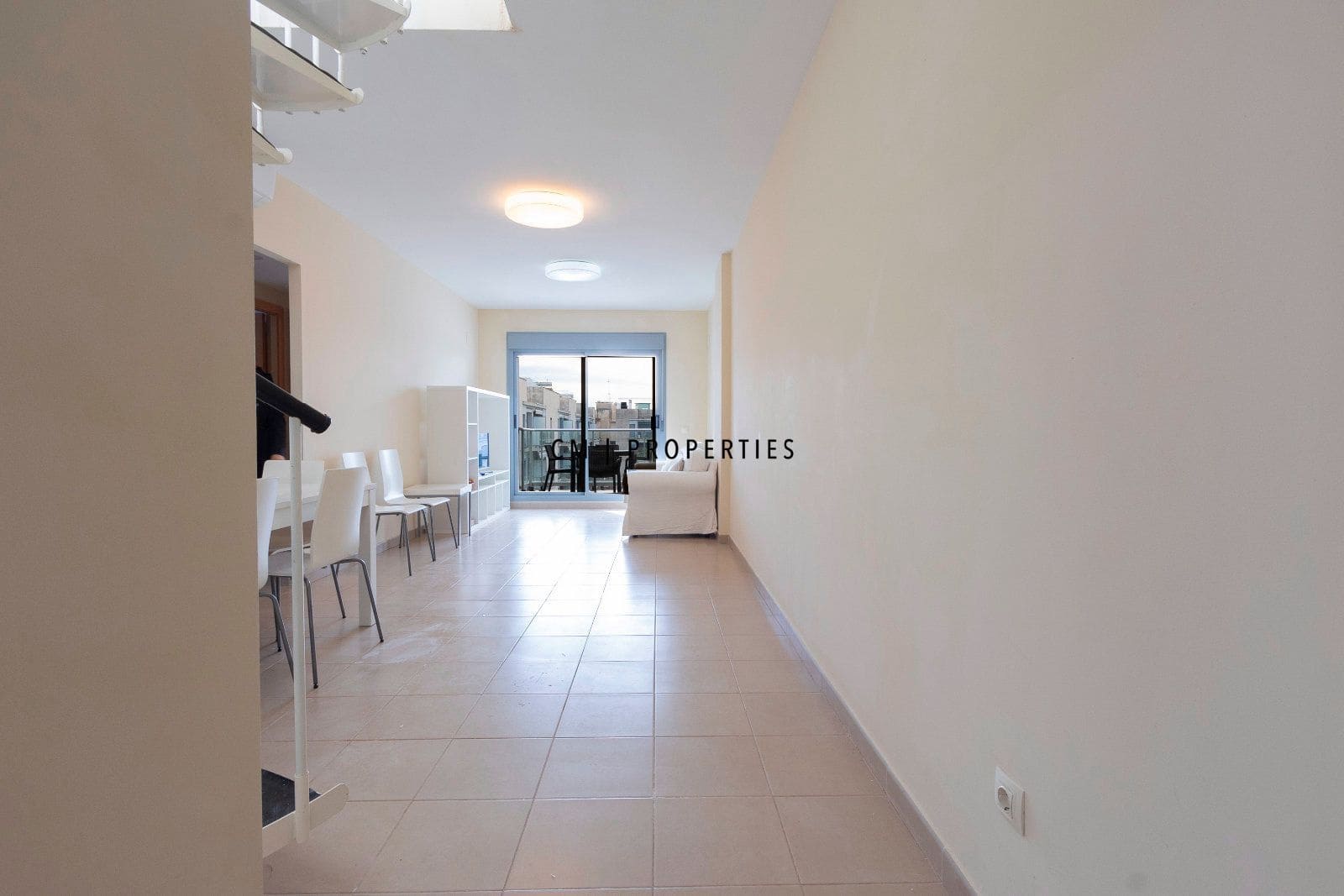 2 bedroom Penthouse for rent in Almenara with pool garage - € 1,050 (Ref: 9581245)