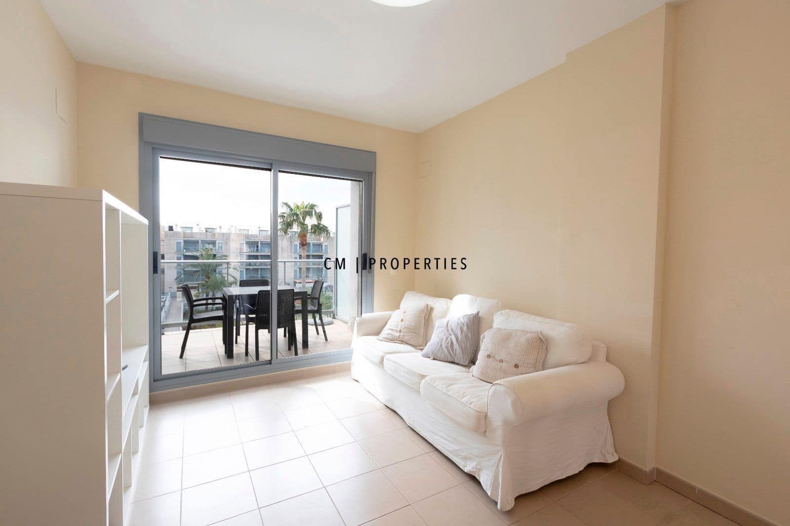 2 bedroom Penthouse for rent in Almenara with pool garage - € 1,050 (Ref: 9581245)