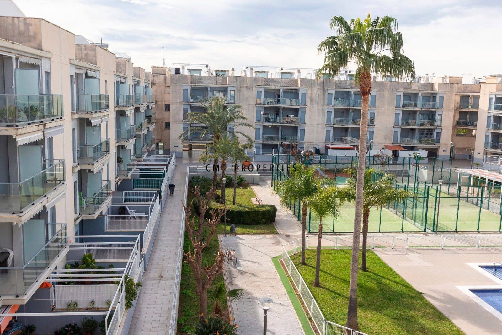 2 bedroom Penthouse for rent in Almenara with pool garage - € 1,050 (Ref: 9581245)