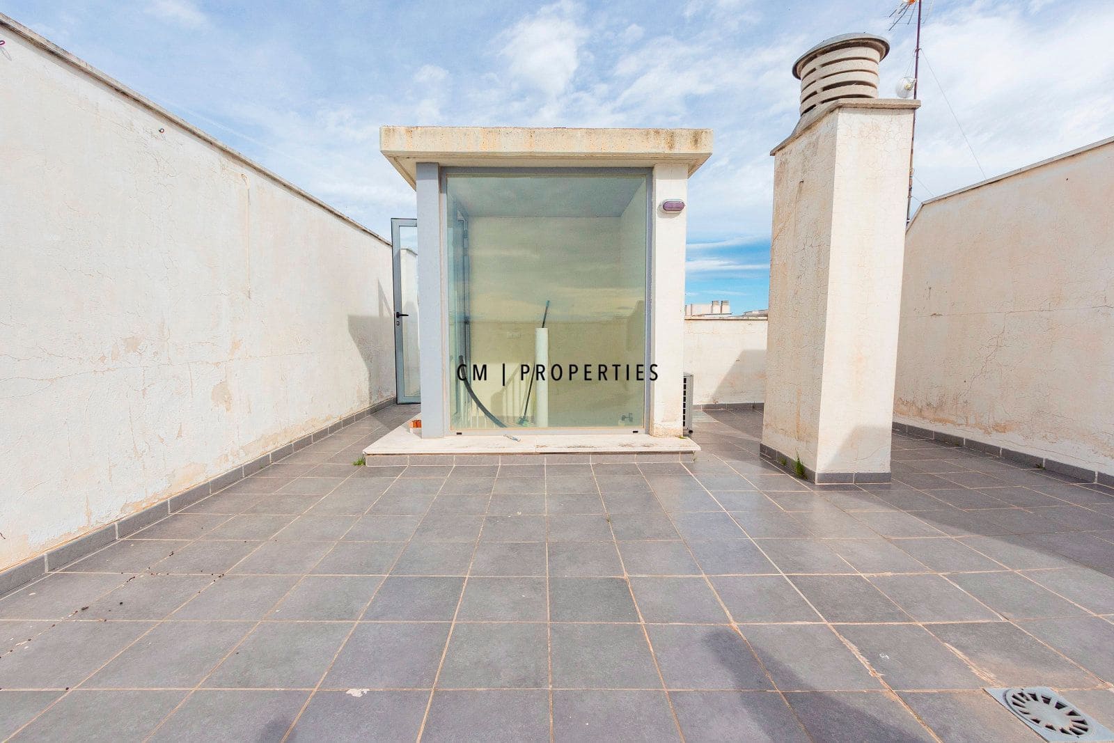 2 bedroom Penthouse for rent in Almenara with pool garage - € 1,050 (Ref: 9581245)