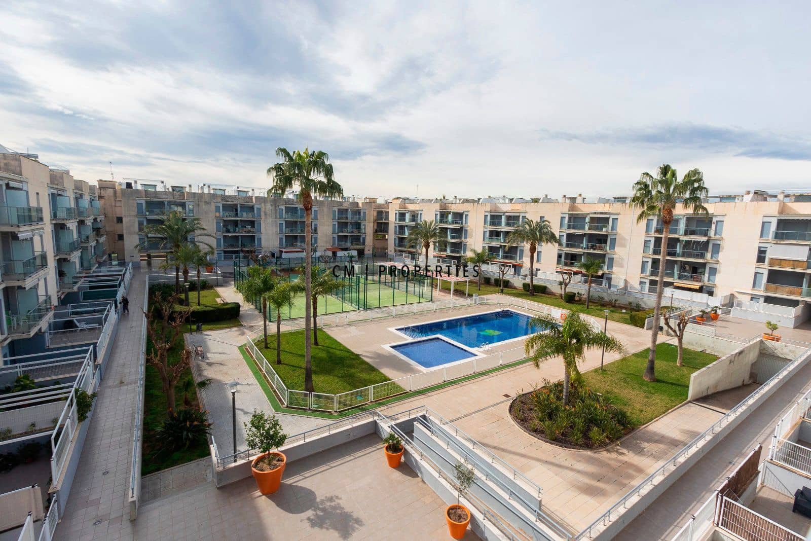 2 bedroom Penthouse for rent in Almenara with pool garage - € 1,050 (Ref: 9581245)