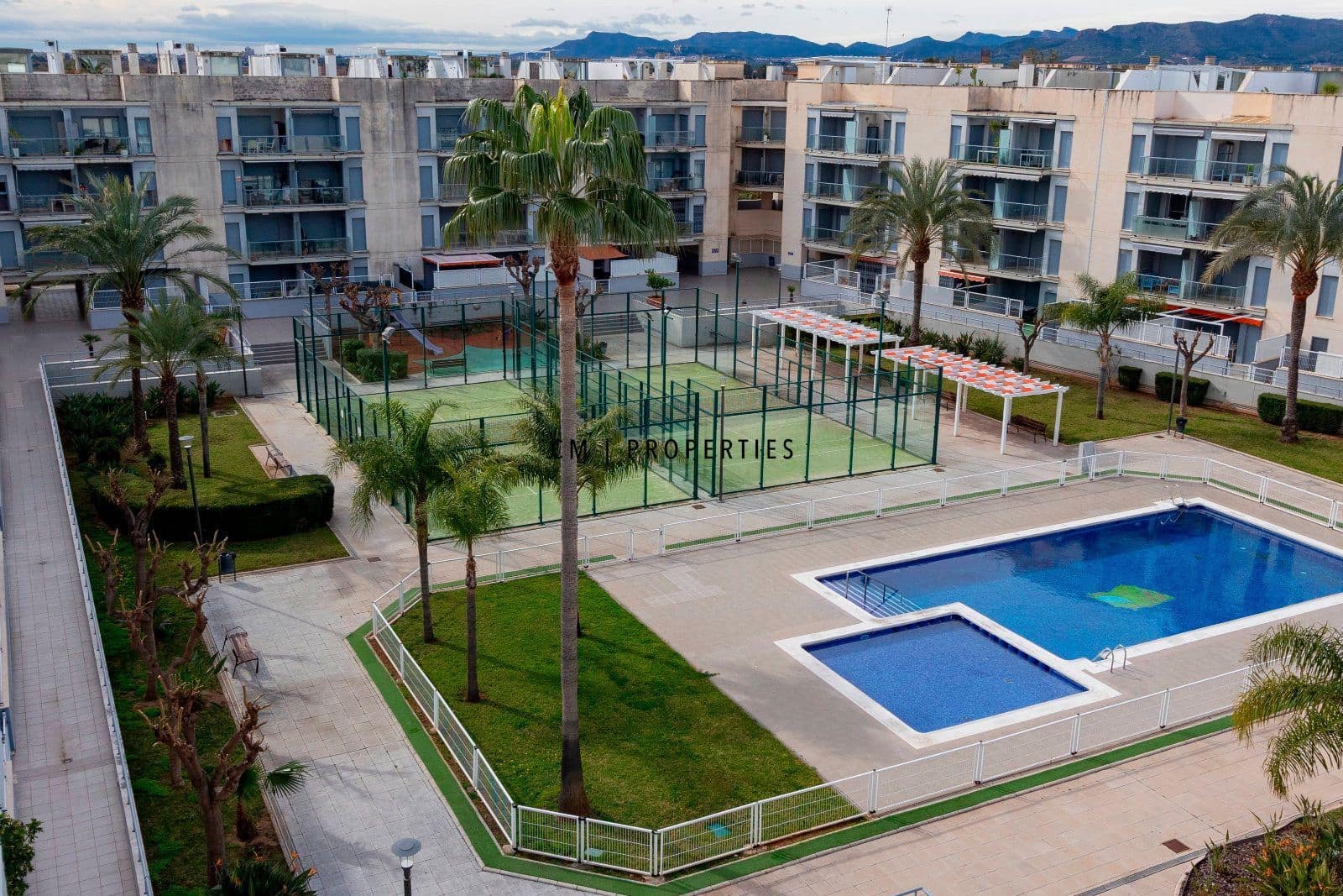 2 bedroom Penthouse for rent in Almenara with pool garage - € 1,050 (Ref: 9581245)