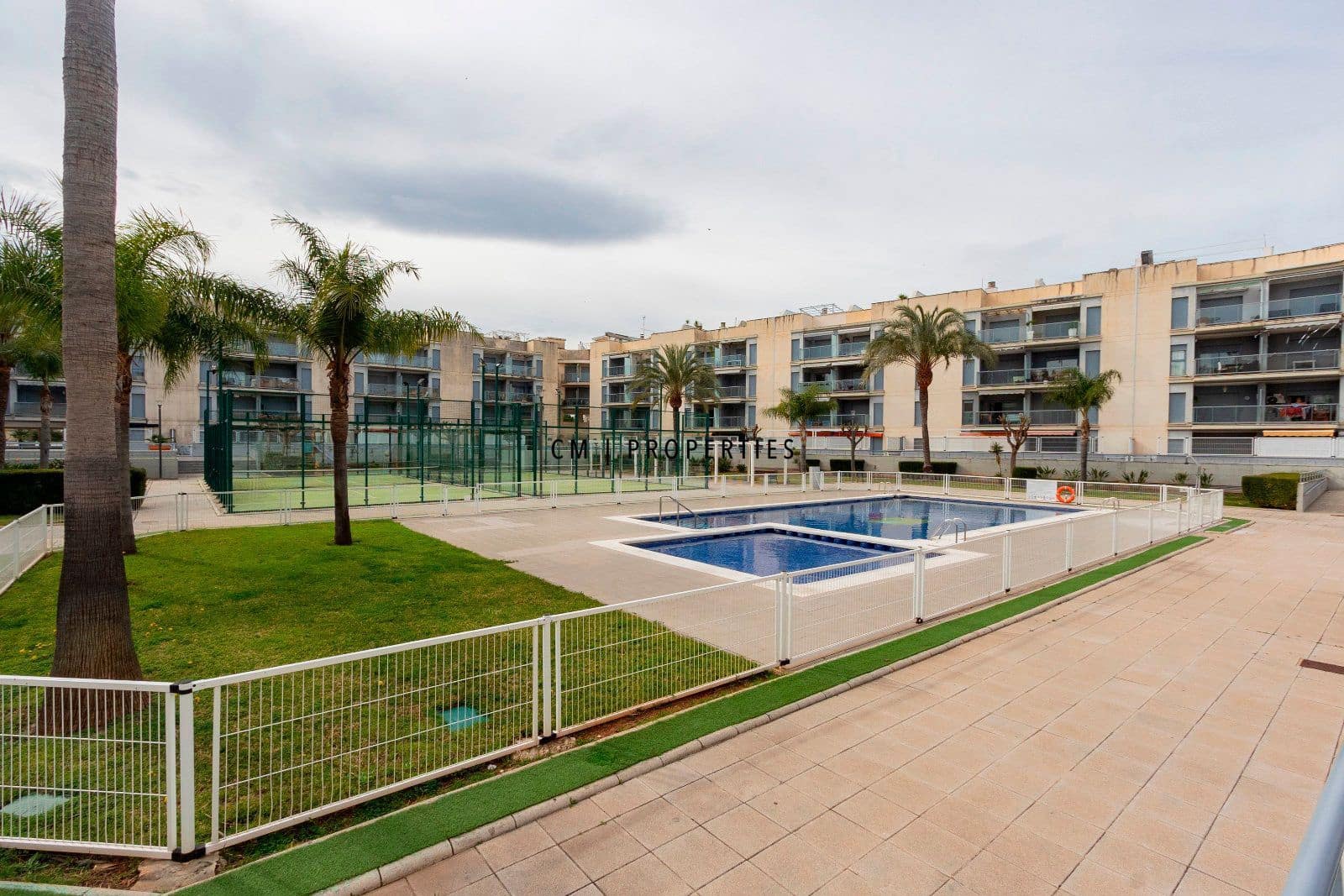 2 bedroom Penthouse for rent in Almenara with pool garage - € 1,050 (Ref: 9581245)