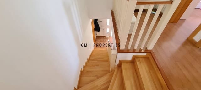 4 makuuhuone Huvila myytävänä paikassa Puçol mukana uima-altaan 
autotalli - 562 000 € (Ref: 9585140)