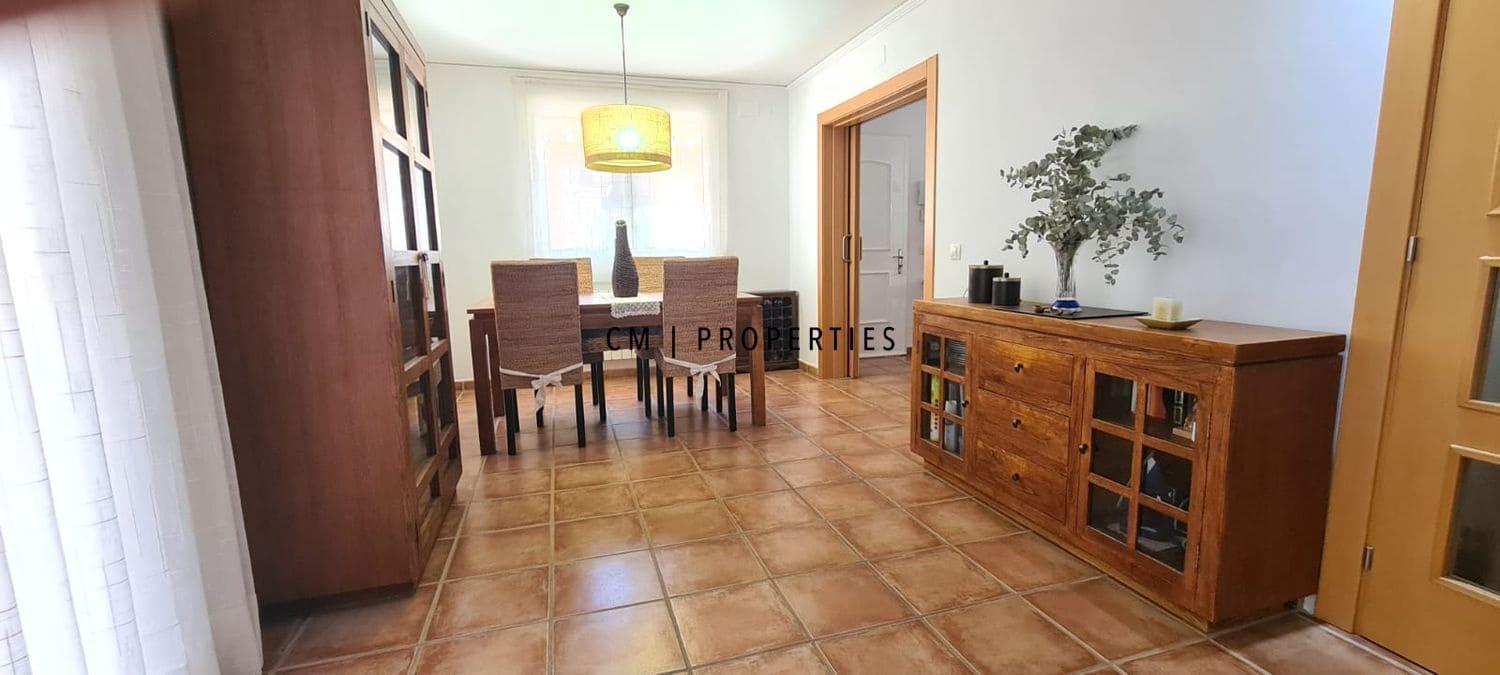 4 makuuhuone Huvila myytävänä paikassa Pucol mukana uima-altaan 
autotalli - 562 000 € (Ref: 9585140)