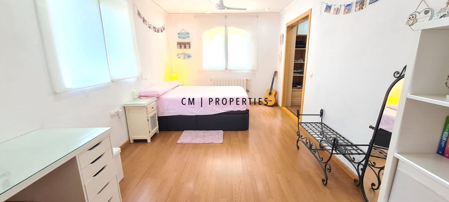 4 makuuhuone Huvila myytävänä paikassa Pucol mukana uima-altaan 
autotalli - 562 000 € (Ref: 9585140)