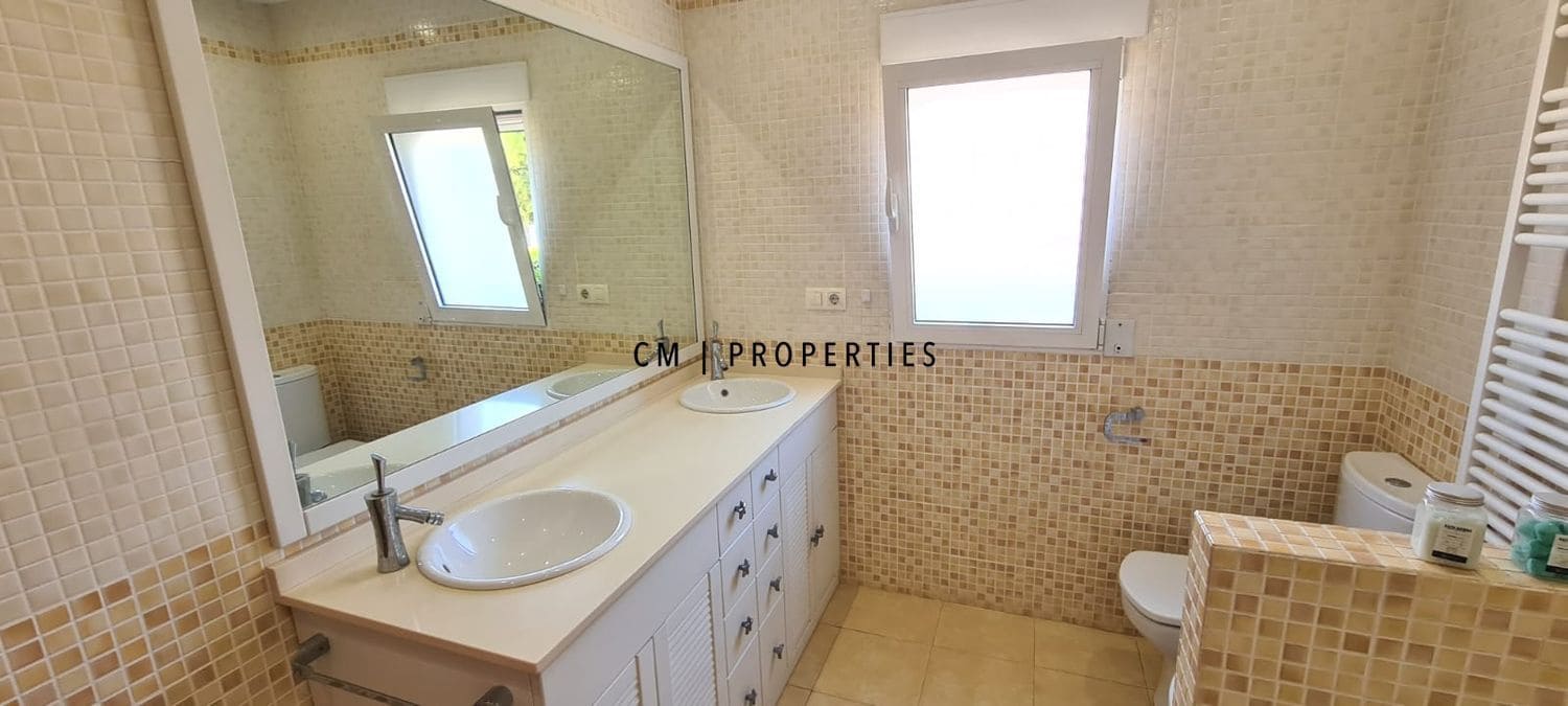 4 makuuhuone Huvila myytävänä paikassa Pucol mukana uima-altaan 
autotalli - 562 000 € (Ref: 9585140)