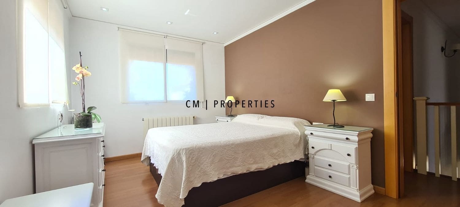 4 makuuhuone Huvila myytävänä paikassa Pucol mukana uima-altaan 
autotalli - 562 000 € (Ref: 9585140)