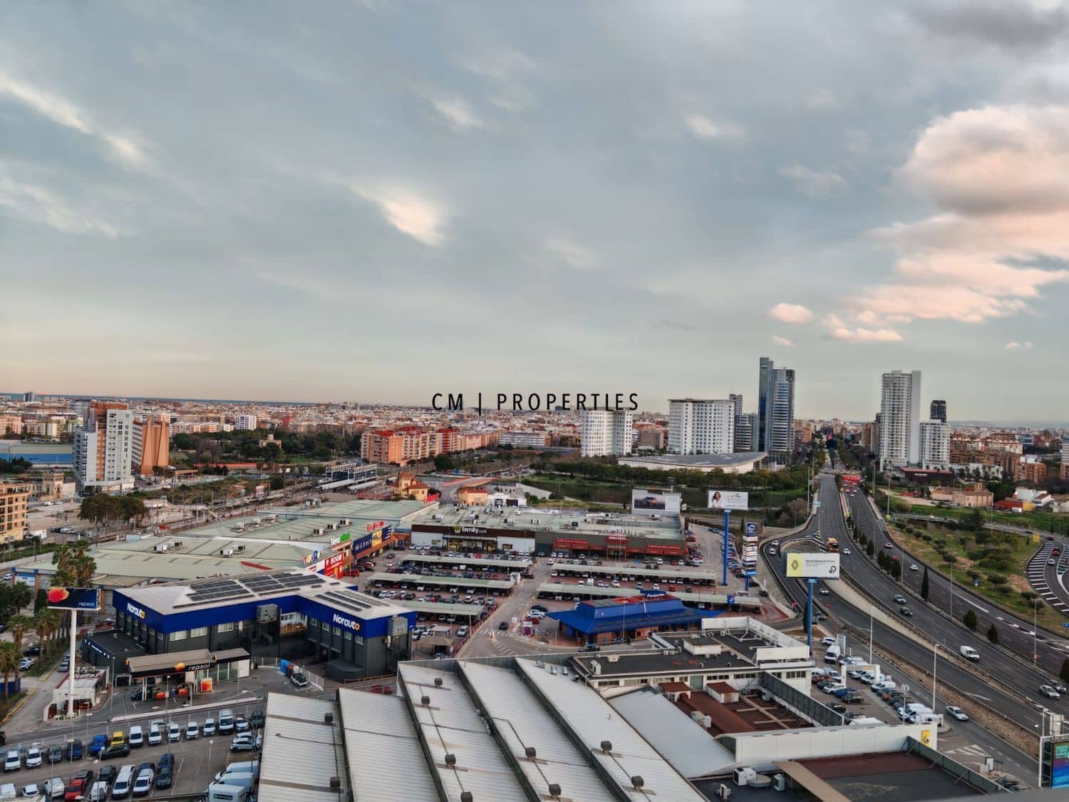 1 bedroom Flat for rent in Burjassot with pool - € 1,300 (Ref: 9593129)