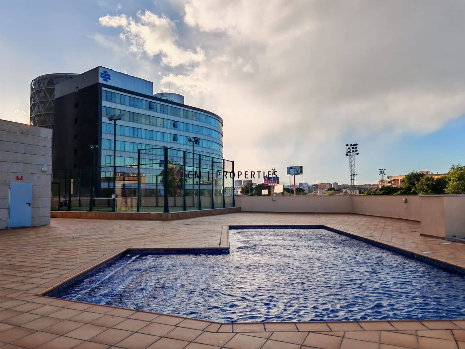 1 bedroom Flat for rent in Burjassot with pool - € 1,300 (Ref: 9593129)