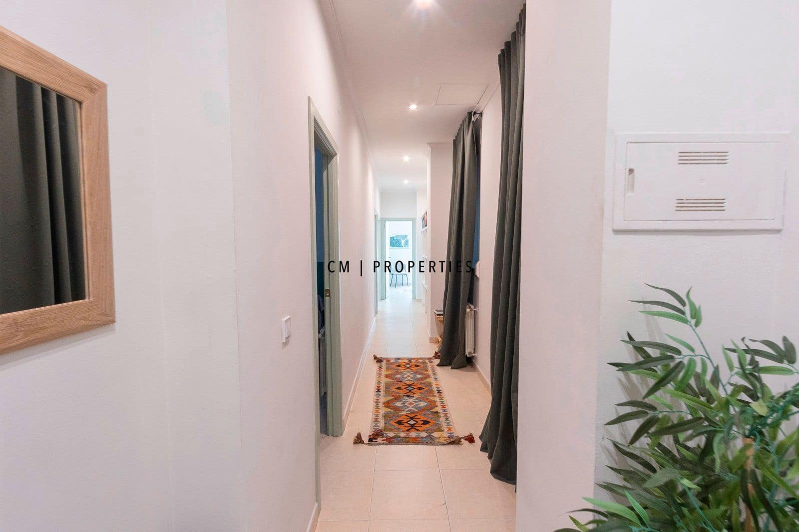 Piso de 2 habitaciones en València ciudad en alquiler - 1.900 € (Ref: 9596536)