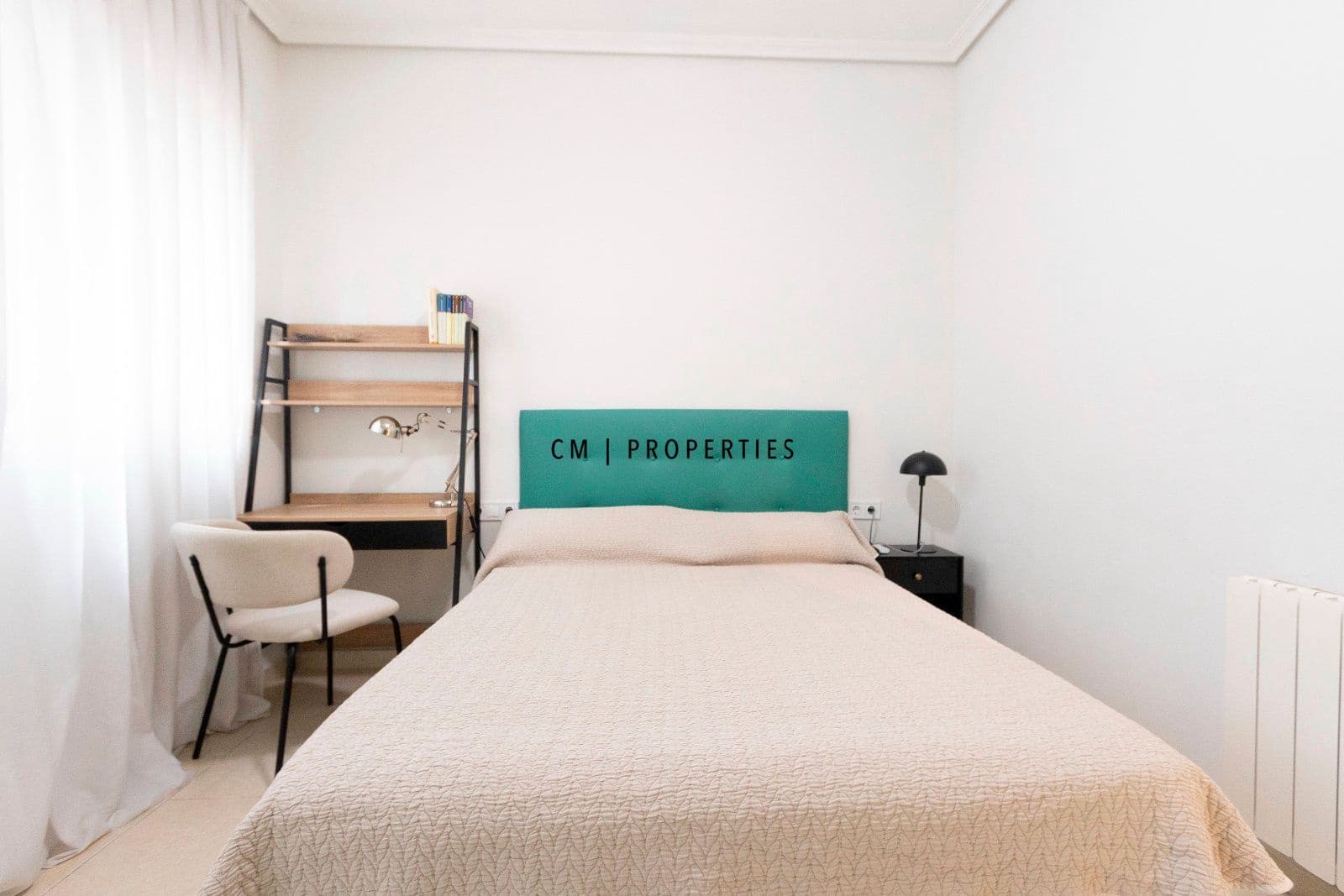 Piso de 2 habitaciones en València ciudad en alquiler - 1.900 € (Ref: 9596536)