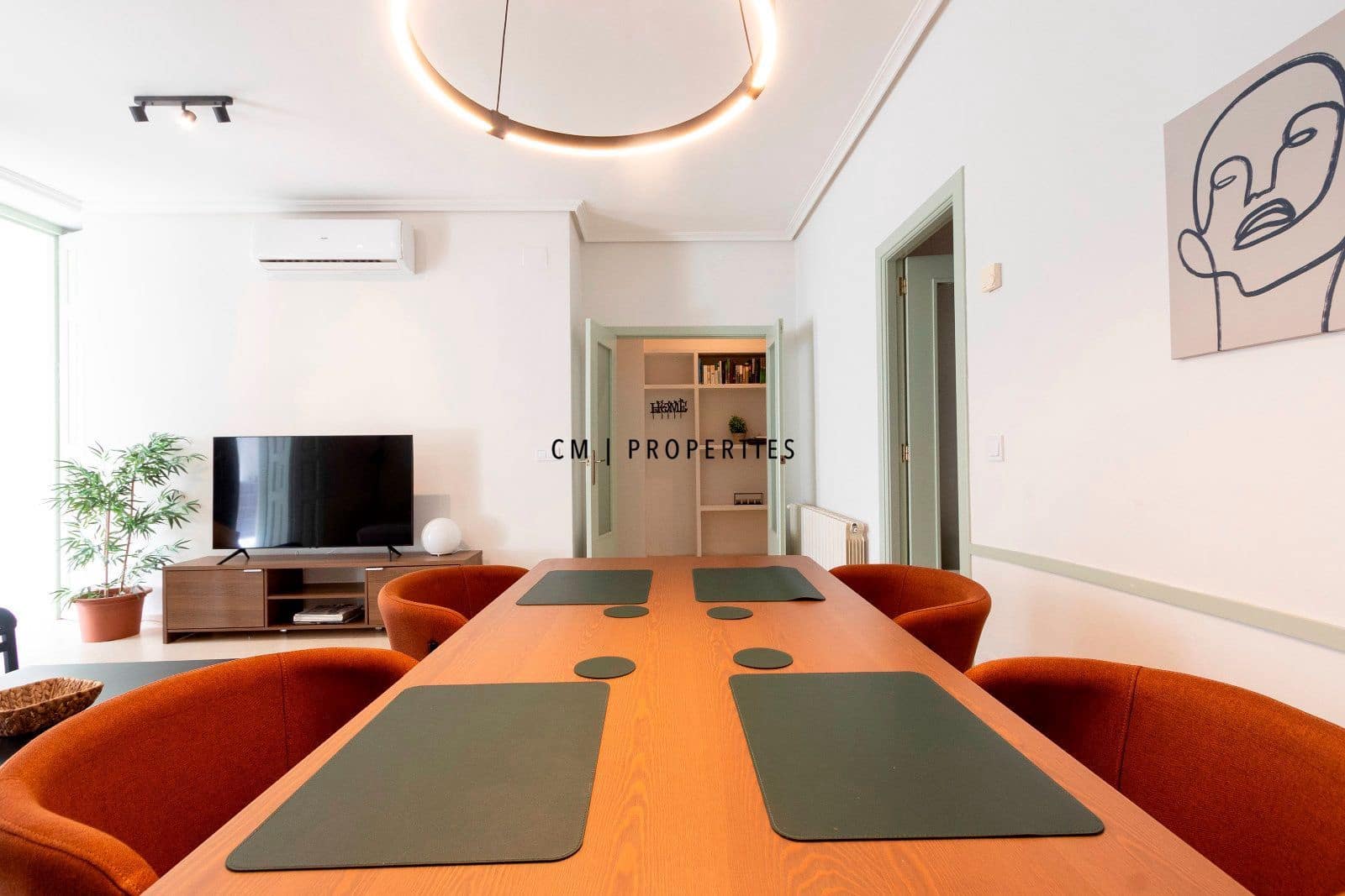 Piso de 2 habitaciones en València ciudad en alquiler - 1.900 € (Ref: 9596536)