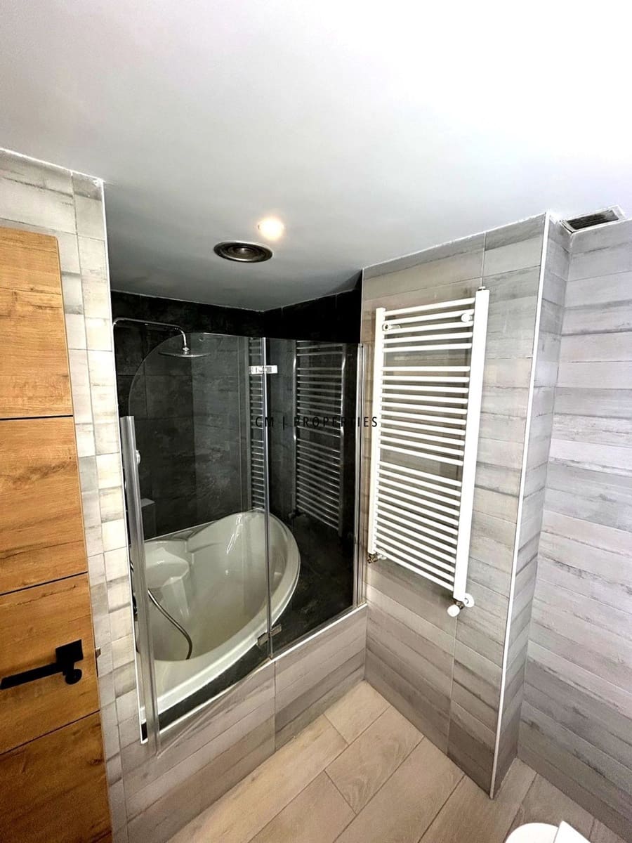 4 sypialnia Willa na sprzedaż w Betera z basenem garażem - 529 000 € (Ref: 9598665)