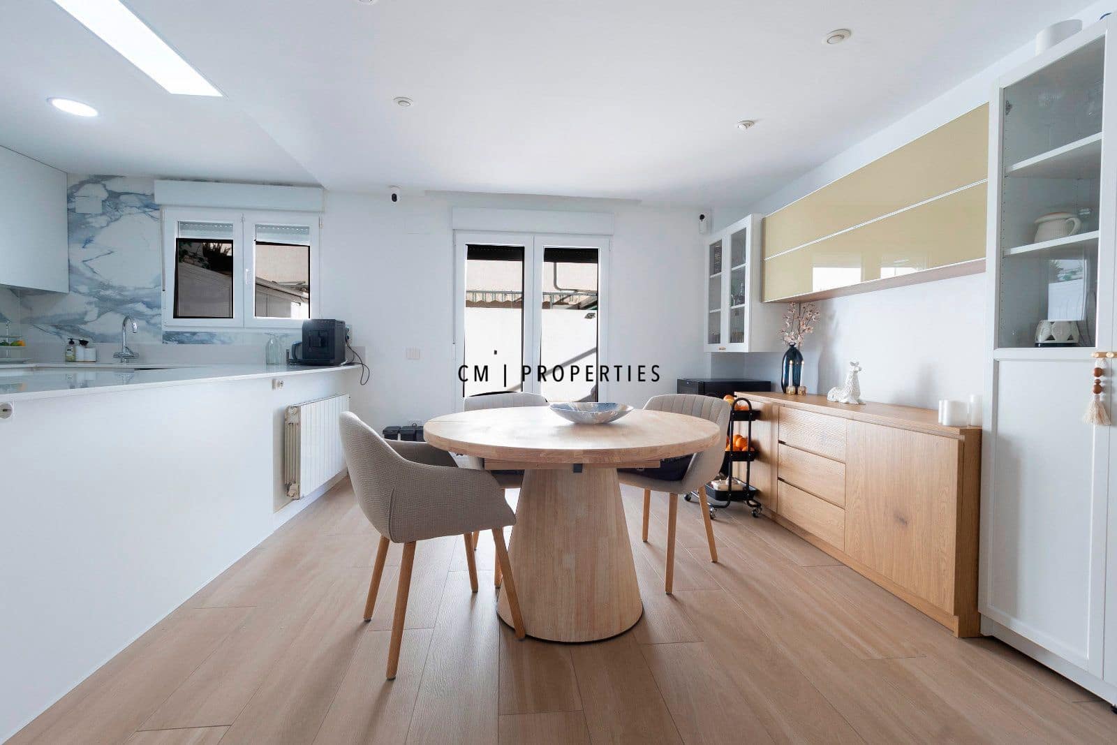 4 makuuhuone Omakotitalo myytävänä paikassa Picanya mukana 
autotalli - 485 000 € (Ref: 9603017)