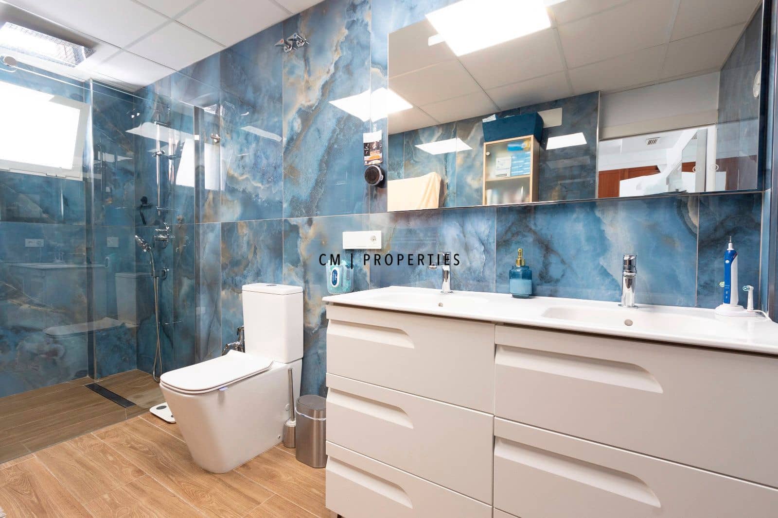 4 makuuhuone Omakotitalo myytävänä paikassa Picanya mukana 
autotalli - 485 000 € (Ref: 9603017)