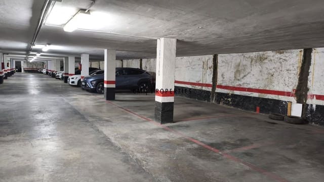 Garage til salg i Valencia by - € 20.000 (Ref: 9603018)