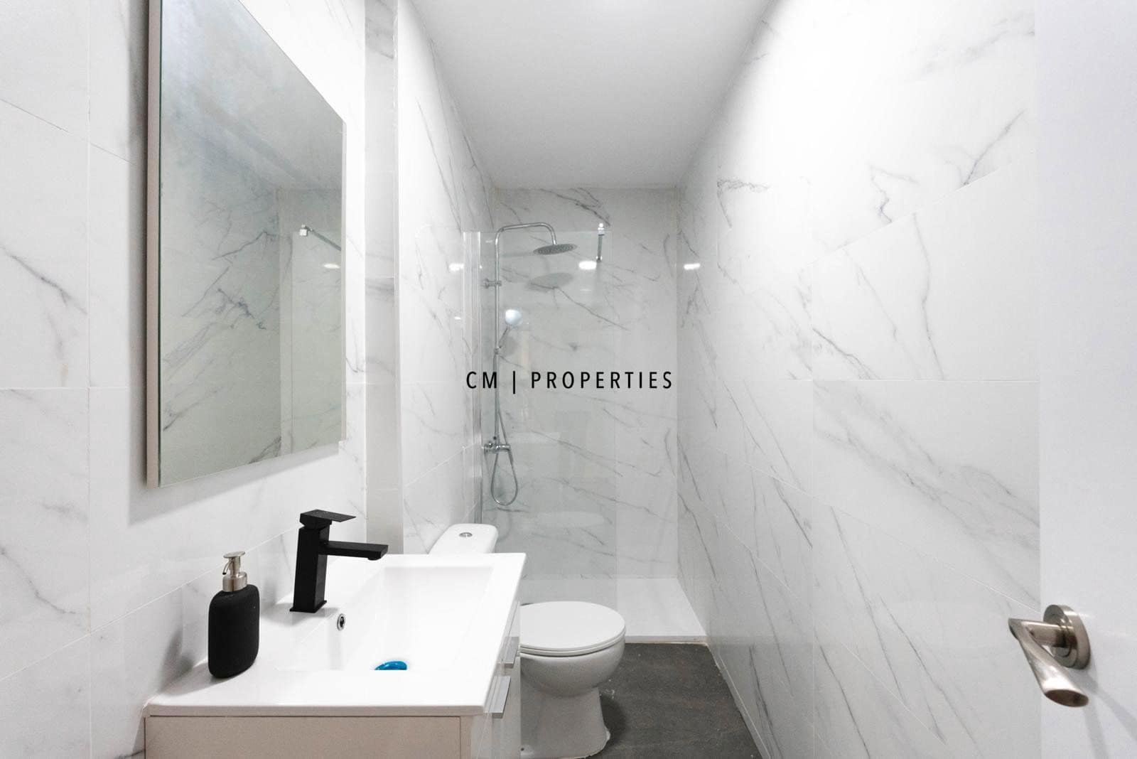 4 bedroom Flat for sale in Valencia city - € 352,500 (Ref: 9603342)