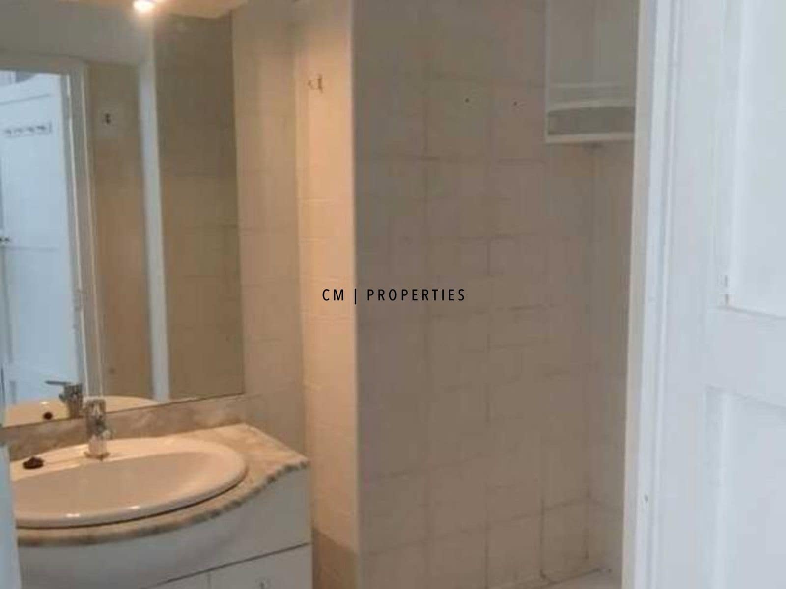 4 sypialnia Mieszkanie do wynajęcia w Miasto Walencja - 1 400 € (Ref: 9603343)