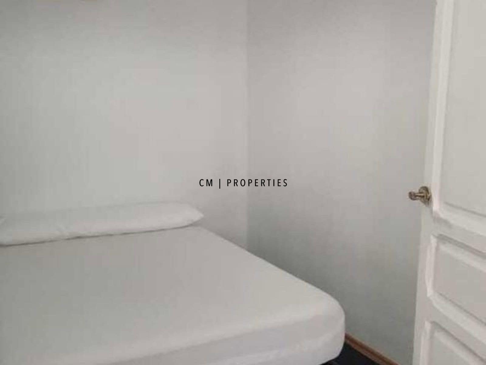 4 sypialnia Mieszkanie do wynajęcia w Miasto Walencja - 1 400 € (Ref: 9603343)