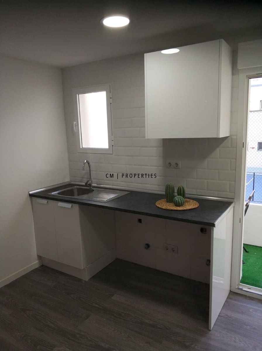 3 bedroom Flat for sale in Valencia city - € 299,000 (Ref: 9603345)