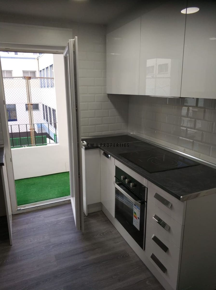 3 bedroom Flat for sale in Valencia city - € 299,000 (Ref: 9603345)