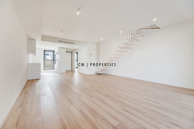 Penthouse de 4 chambres à louer à San Antonio de Benagéber avec piscine garage - 2 600 € (Ref: 9603458)