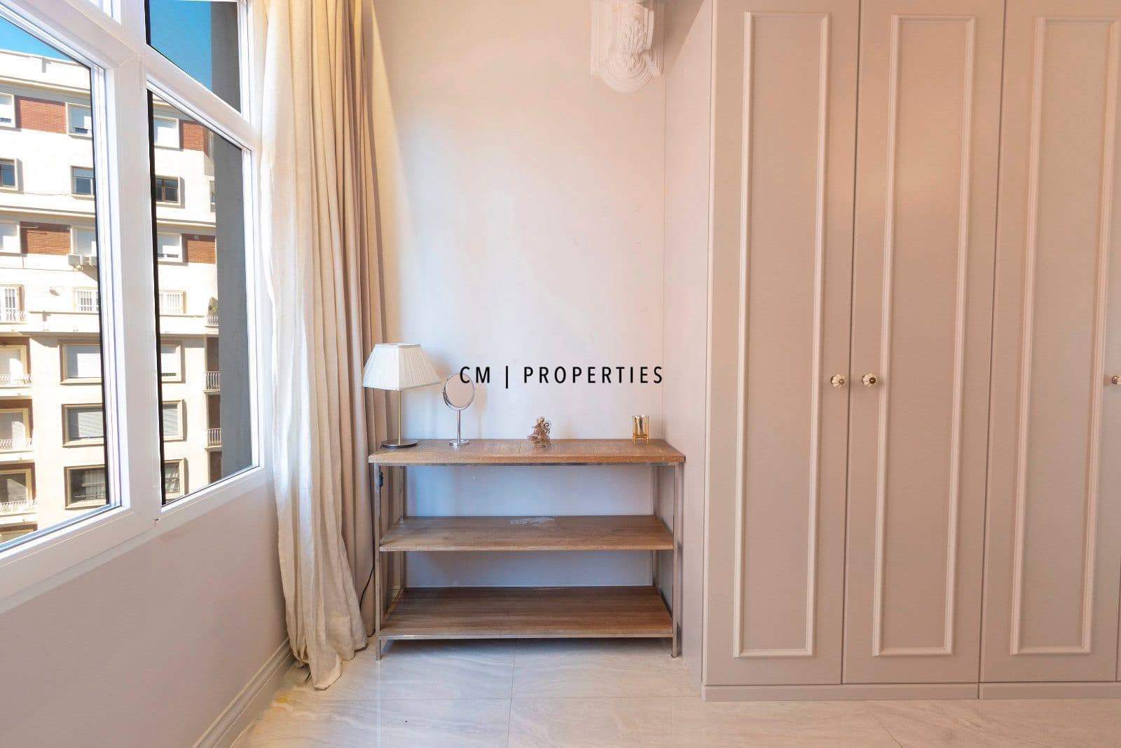 Appartement de 4 chambres à louer à Valence ville - 2 900 € (Ref: 9606845)